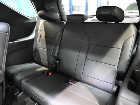 New 2026 Chevrolet Traverse LT w/ Sun and Wheel Package image 12