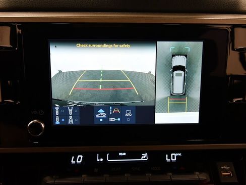 Used 2025 Toyota Sequoia SR5 AWD/4WD image 25