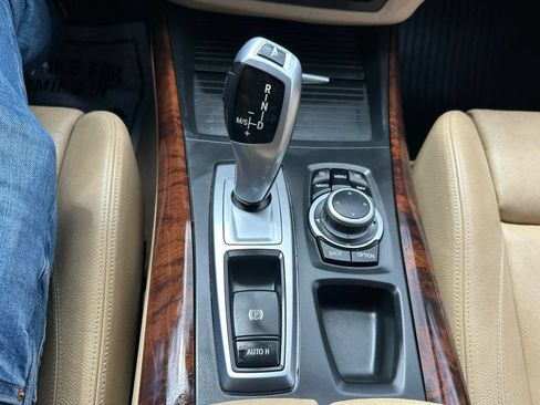 Used 2011 BMW X5 xDrive50i AWD/4WD image 17