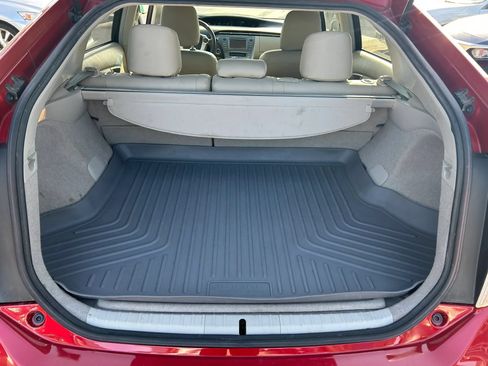 Used 2012 Toyota Prius Three w/ Solar Roof Pkg FWD image 30
