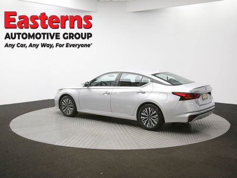 Used 2024 Nissan Altima 2.5 SV image 61