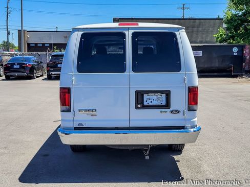 Used 2011 Ford E-350 and Econoline 350 XLT RWD image 6