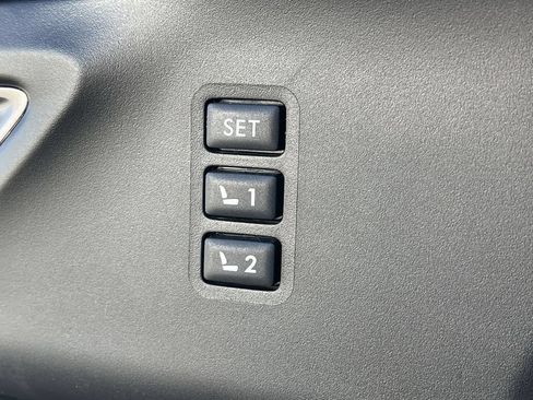 Used 2024 Subaru Ascent Limited w/ Technology Package AWD/4WD image 26