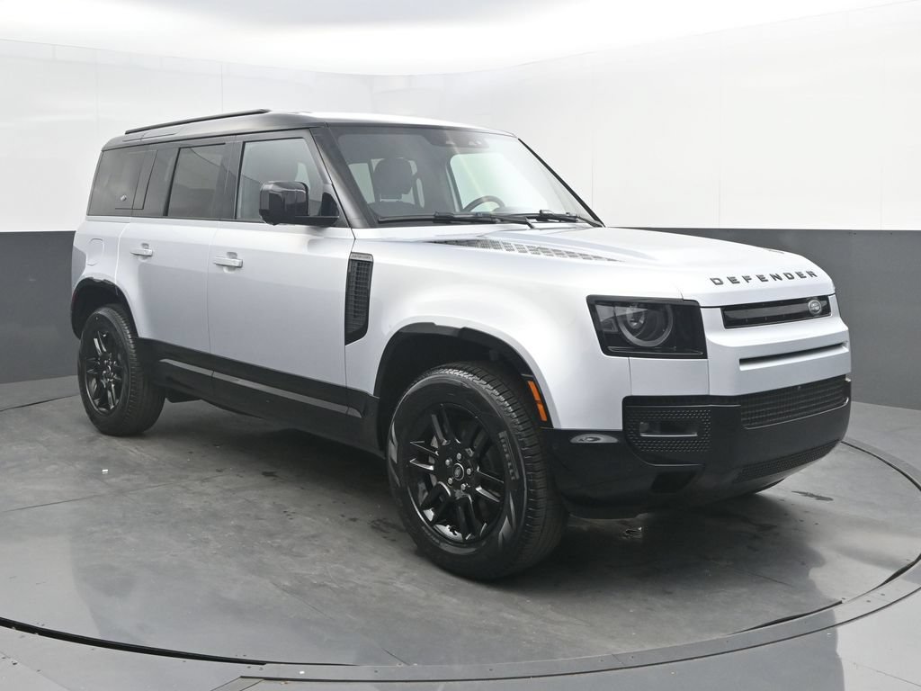 Used 2024 Land Rover Defender 110 X-Dynamic SE AWD/4WD image 9