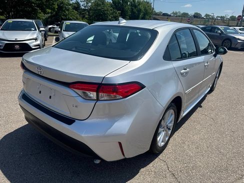 Used 2026 Toyota Corolla LE w/ LE Premium Package FWD image 6