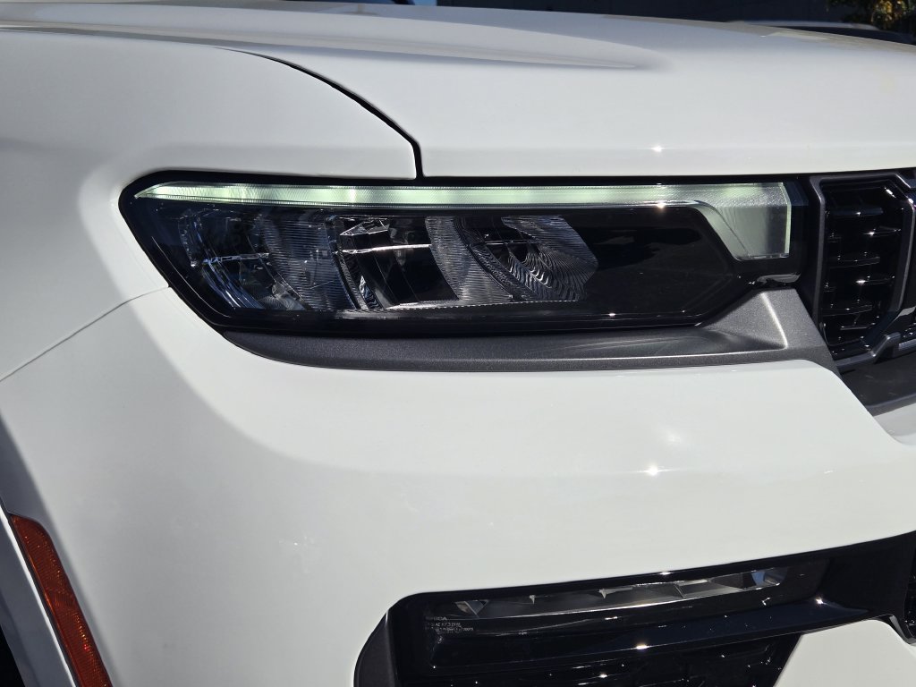 New 2027 Jeep Grand Cherokee Summit AWD/4WD image 10