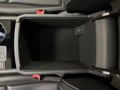 Used 2020 Volkswagen Atlas Cross Sport SEL image 29