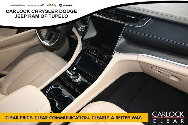 Used 2023 Jeep Grand Cherokee Limited AWD/4WD image 38