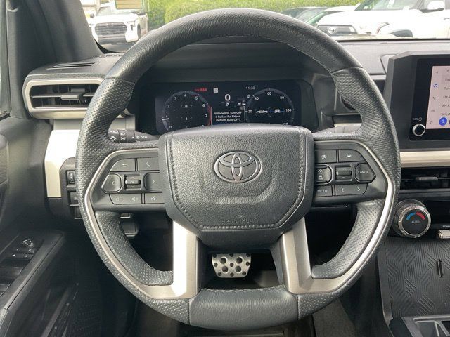 Used 2024 Toyota Tacoma TRD Sport AWD/4WD image 21
