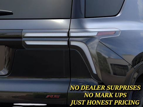 New 2026 Chevrolet Traverse RS FWD image 11