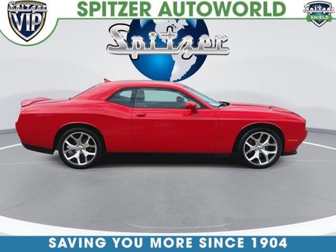 Used 2016 Dodge Challenger SXT Plus image 10