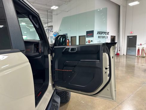 Used 2026 Ford Bronco Raptor AWD/4WD image 48