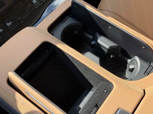 New 2026 INFINITI QX80 Luxe image 12