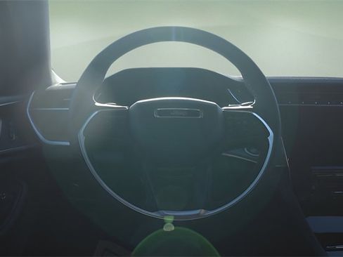 New 2025 Jeep Grand Cherokee Limited image 10