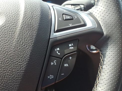 Certified 2022 Ford Edge ST AWD/4WD image 9
