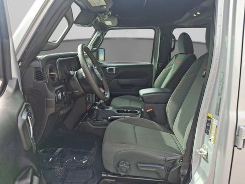 Used 2024 Jeep Wrangler Unlimited Rubicon w/ Safety Group AWD/4WD image 14