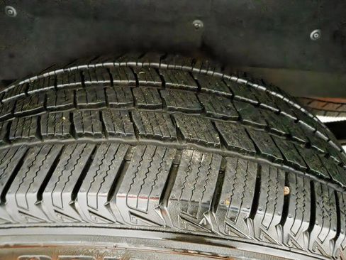 Used 2019 Chevrolet Silverado 1500 LT w/ Texas Edition image 86