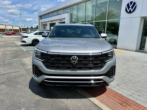 New 2025 Volkswagen Atlas Cross Sport SEL Premium R-Line image 2