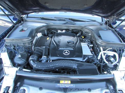 Used 2017 Mercedes-Benz GLC 300 4MATIC image 37