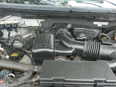 Used 2010 Ford F150 XLT RWD image 41