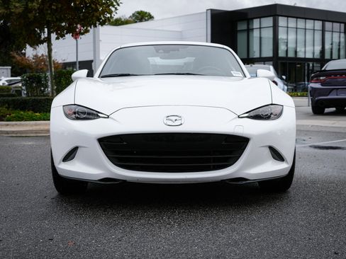 Used 2017 MAZDA MX-5 Miata RF Grand Touring image 3
