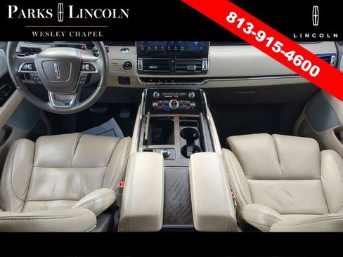 Used 2022 Lincoln Navigator L Reserve image 11