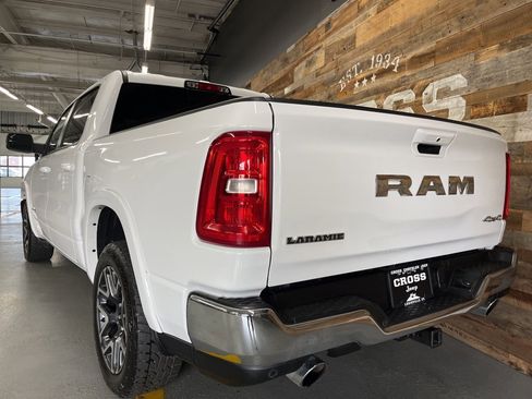 Used 2025 RAM 1500 Laramie image 22
