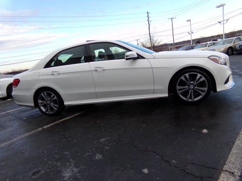 Used 2015 Mercedes-Benz E 350 4MATIC Sedan image 56