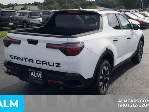 Certified 2025 Hyundai Santa Cruz SEL FWD image 6