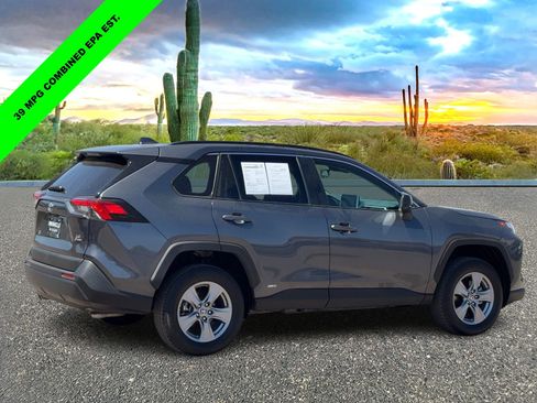 Used 2025 Toyota RAV4 LE AWD/4WD image 5