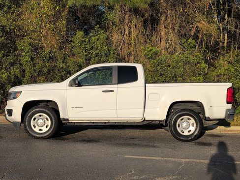 Used 2018 Chevrolet Colorado W/T w/ WT Convenience Package image 7