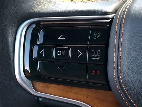 Used 2022 Jeep Grand Wagoneer Series III image 29