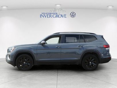 Certified 2026 Volkswagen Atlas SE w/ Black Wheel Package