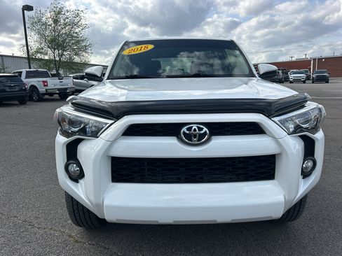 Used 2018 Toyota 4Runner SR5 image 2