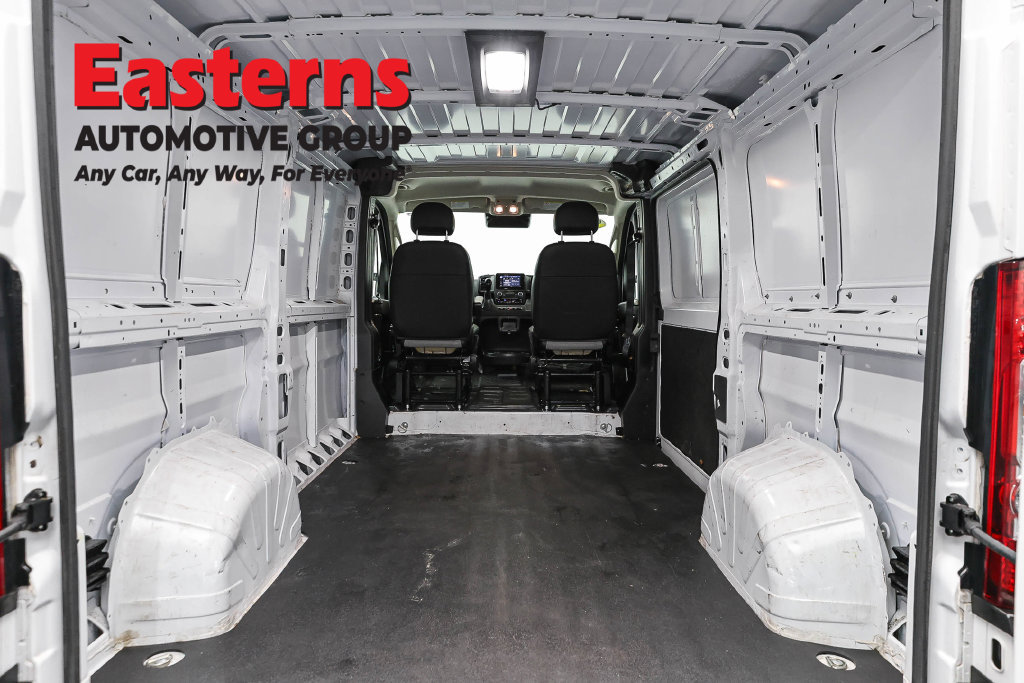 Used 2025 RAM ProMaster 2500 w/ Convenience Group FWD image 10