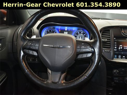 Used 2021 Chrysler 300 S image 28
