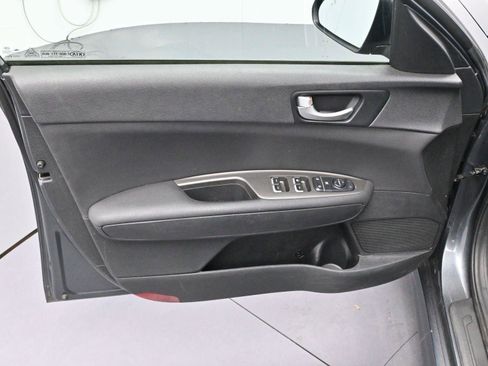 Used 2020 Kia Optima LX image 9