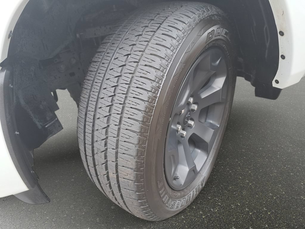 Used 2025 RAM 1500 Big Horn AWD/4WD image 31