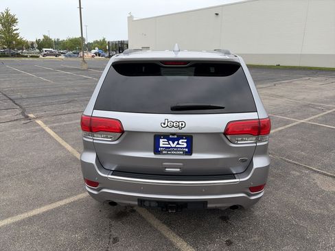 Used 2019 Jeep Grand Cherokee Overland RWD image 5