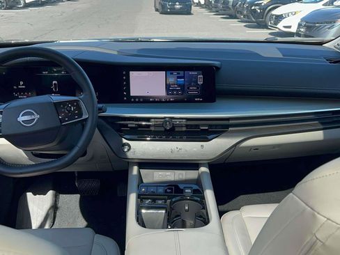 Used 2025 Nissan Murano SL image 27