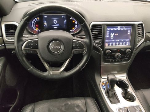 Used 2018 Jeep Grand Cherokee Overland AWD/4WD image 22