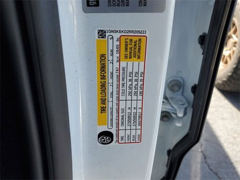 Used 2024 Chevrolet Suburban RST w/ Luxury Package image 30