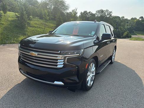 Used 2024 Chevrolet Tahoe High Country w/ Advanced Technology Package AWD/4WD image 8