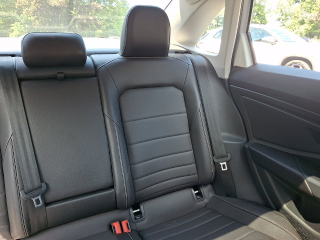 Used 2023 Volkswagen Jetta SE w/ Panoramic Sunroof Package FWD image 20