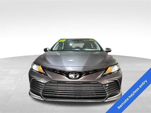 Used 2023 Toyota Camry LE image 2