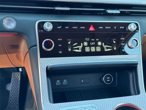 New 2026 Genesis GV80 2.5T Prestige image 32