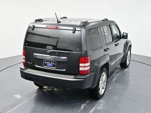 Used 2011 Jeep Liberty Sport image 37