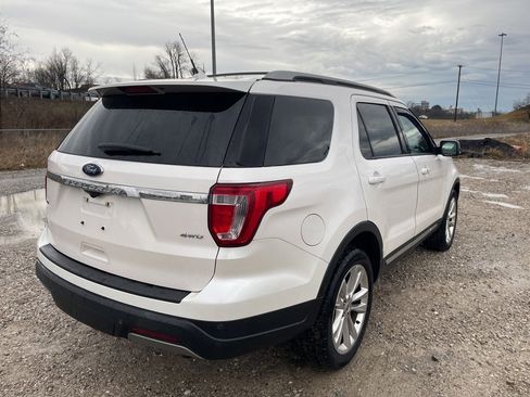 Used 2019 Ford Explorer XLT w/ Equipment Group 202A image 5