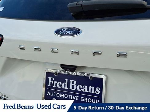 Certified 2022 Ford Escape Titanium w/ Class II Trailer Tow Package image 32