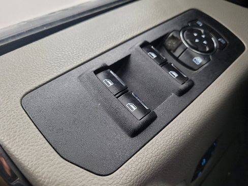 Used 2016 Ford F150 Lariat w/ Equipment Group 502A Luxury image 27